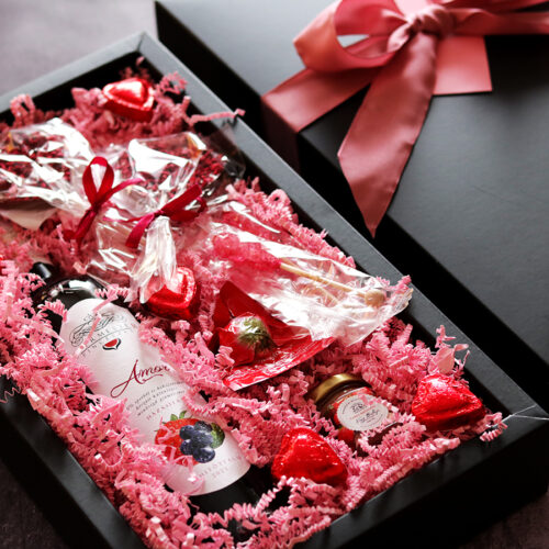 Lovers' box páros szerelmes ajándékcsomag nőknek és férfiaknak
