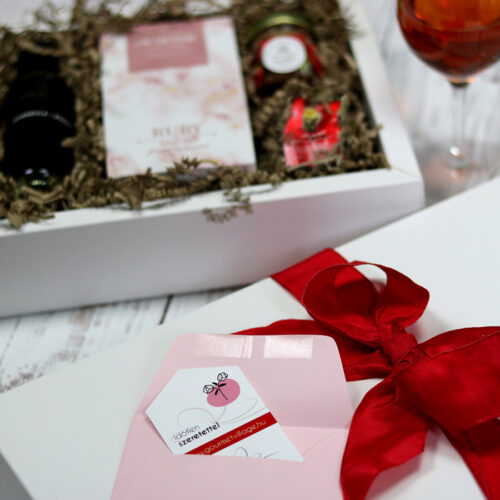 Merry Berry epres málnás mézbor és csokoládé ajándékcsomag nőknek